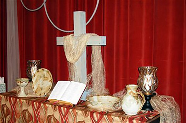 Holston Altar