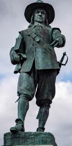 Oliver Cromwell statue
