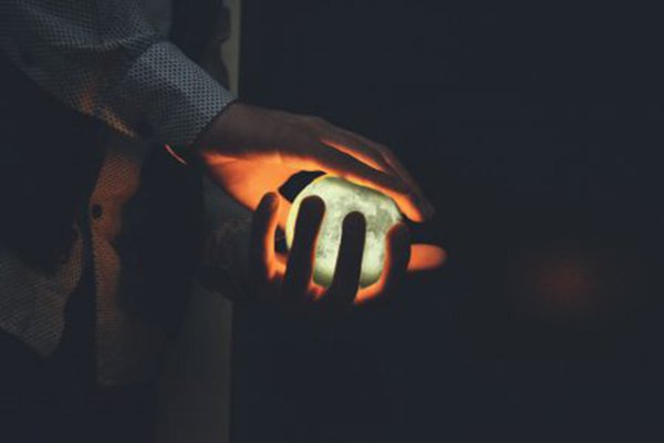 Glow hands