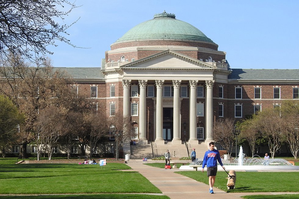 Southern Methodist University’s Dallas Hall was its first building and remains a campus centerpiece. A judge recently ruled for SMU and against the South Central Jurisdictional Conference of The United Methodist Church in a lawsuit over whether ultimate control of the Dallas school belongs to its board of trustees or the conference. The conference has filed an appeal. (Photo by Sam Hodges, UM News)